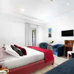 Otel O Sole Mio SantʼAgata sui Due Golfi